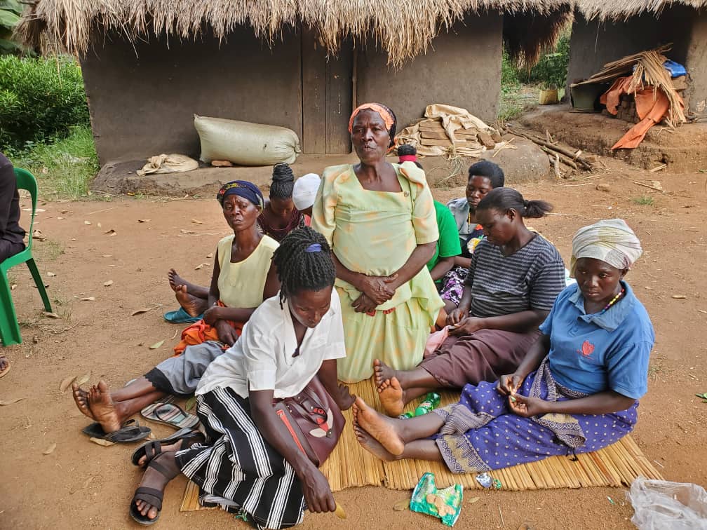 Eacophostcmty's tweet photo. They say charity begins at home and a woman makes up a home from a house.This shows the power vested in the role of women in society and building community capacities.Let's encourage women in climate change justice to participate in adoption of clean energy projects #ClimateSense https://t.co/MnFowmWiD3
