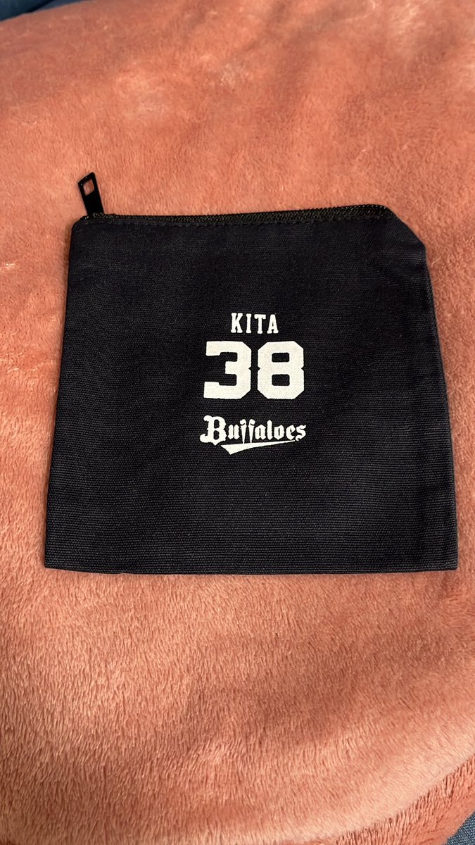 #オリックス交換

シークレット
ポーチ

譲　38
求　7

現地交換希望です。
9/21.23.24