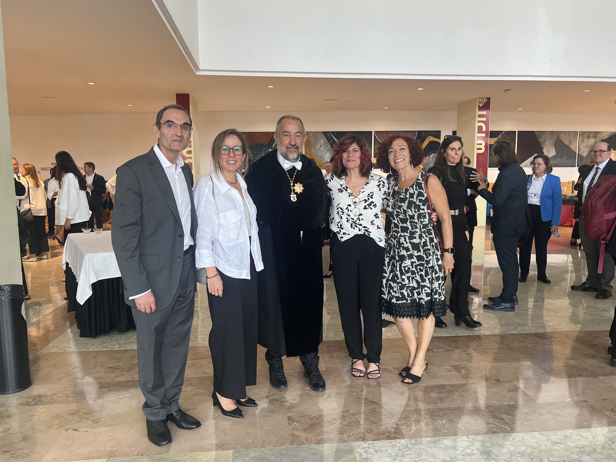 El área de Producción Animal, representada por investigadores de <a href="/IREC_CSIC_UCLM/">IREC (CSIC, UCLM, JCCM)</a> y <a href="/idr_uclm/">IDR UCLM</a>, ha estado presente en la inauguración del curso 2024-2025 de <a href="/uclm_es/">Universidad de Castilla-La Mancha</a> 🎓