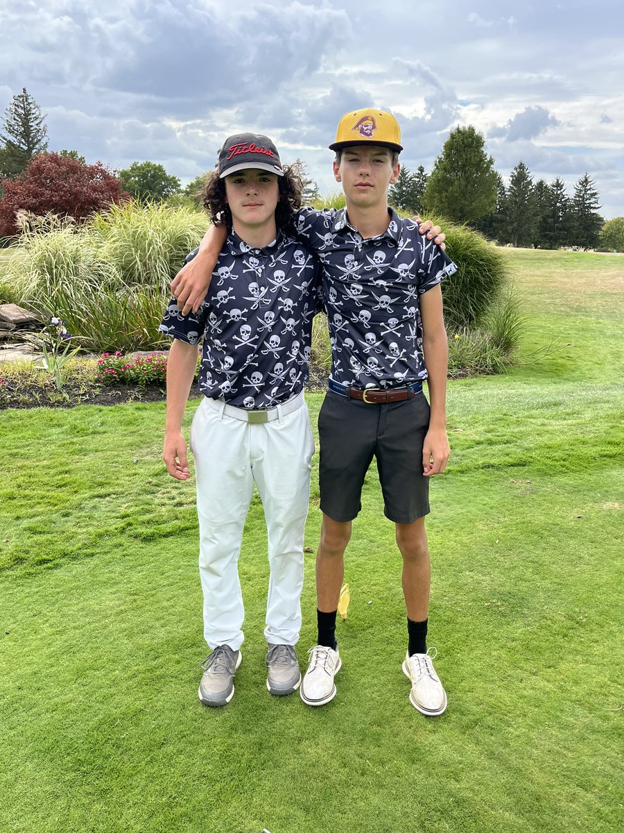 The Boys (325) finished 2nd in the MVAC after finishing runner up in the MVAC Tournament. James Morgan won his second individual conference title with a -3 (69) with Cole Bruno (73) finishing in 2nd place overall! [Peelish 91, Stevens 91, Shodd 95] All records for the boys team.