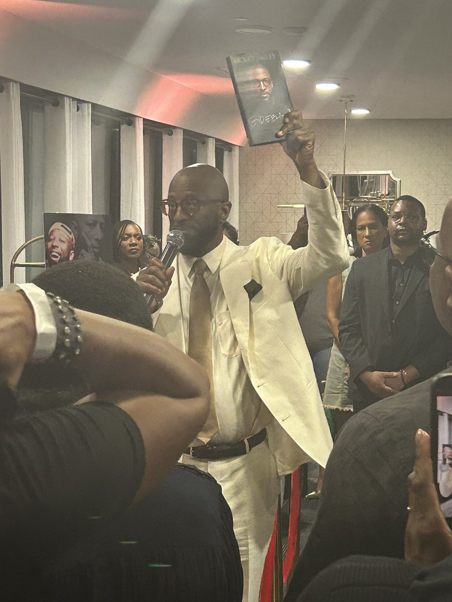 melanatedreader, Ed.S tweet media