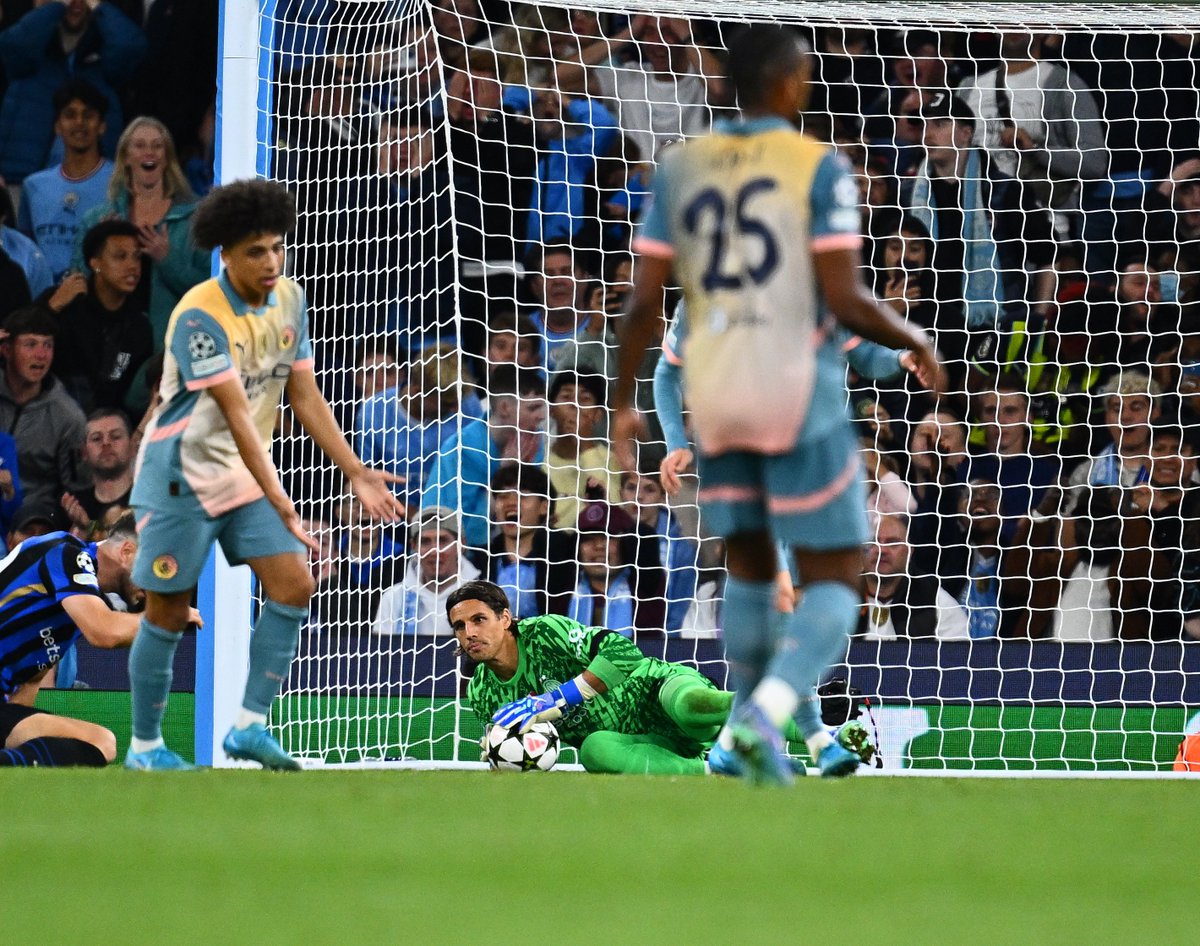 Inter's tweet image. Clean sheet a Manchester? ✅

#ForzaInter #UCL #ManchesterCityInter