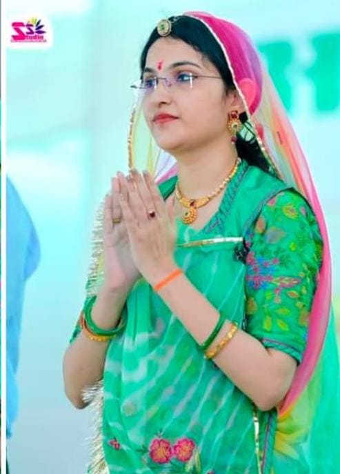 राजस्थान प्रशासनिक सेवा की अधिकारी बिश्नोई समाज की होनहार बेटी प्रियंका बिश्नोई जी का असामयिक निधन अत्यंत दु:खद है। परिवार के प्रति गहरी संवेदना व्यक्त करता हूं। 

ईश्वर दिवंगत आत्मा को शांति एवं परिवारजनों को संबल प्रदान करें।