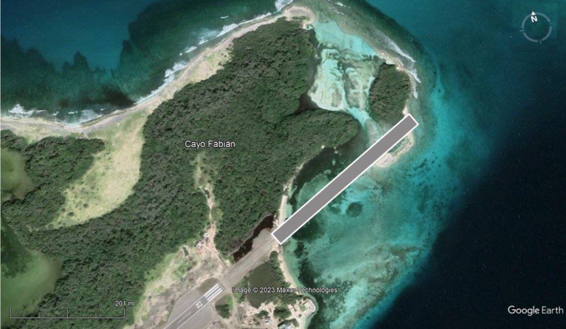 CaribeSurOrg's tweet image. #DiaMundialdePlayas La única playa de anidación de la tortuga carey en la isla Gran Roque ha sido destruida por una obra que no tiene sentido en un parque nacional, la extensión de una pista de aterrizaje para posar jets en un área protegida como #LosRoques un patrimonio natural.