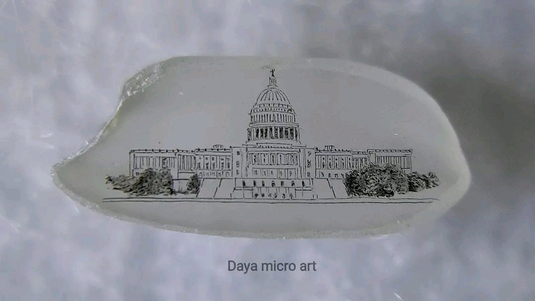 GamitBrijesh3's tweet photo. Washington DC on a rice grain..
This will be one of my best architectural drawing. 
I had to hold my breath for a long time to finish this without mistakes.
#dayamicroart #miniatures #srilanka #artist #Art #microart #unique #gallery #Amazing #microartist #Washington #usa #america https://t.co/BkBmwvlgoS
