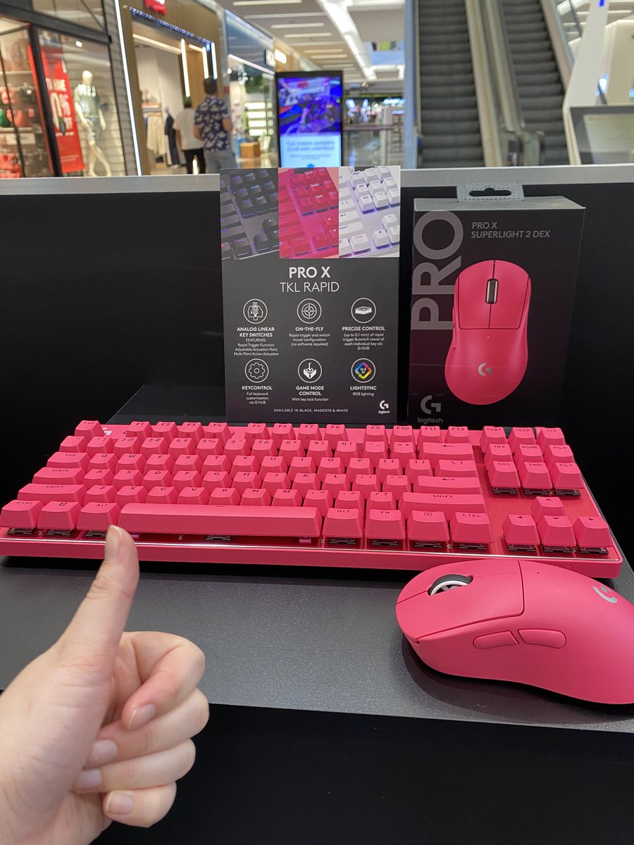 Kittu_Tv's tweet photo. Just Vibing out here at #logiplaysydney ☺️ @LogitechG_ANZ  #logitech #logitechANZ #gaming #promotion #newproducts pretty cool little set up ❤️ https://t.co/XomY82NskF