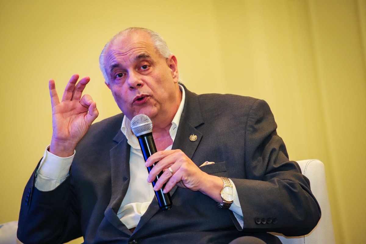 CONAMYPESV's tweet image. &quot;El otro eje trata sobre la tramitología, y el último sobre la #InclusiónFinanciera. El Presidente @nayibbukele ha destinado $10 millones anuales a dos fideicomisos: uno es @fecamype y el otro es #PROGAMYPE&quot;, expresó @PaulDSteiner