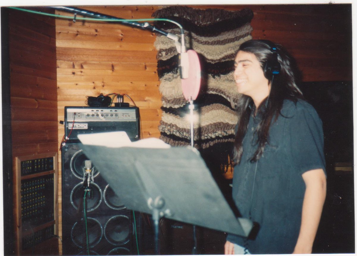 Ray Alder recording vocals for PARALLELS back in 1990/1991 🤘