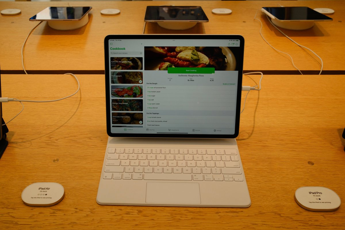 WillRBishop's tweet image. 🎉 Well today a dream has come true... 🎉
Pestle is now a demo app on iPads in Apple Stores! 🥳
Having this opportunity is so incredible and seeing it in person is seriously indescribable
