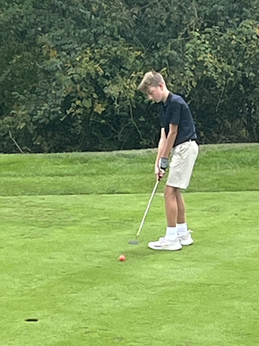 Devon_Prep_Golf's tweet photo. The MS Tide golf team took on @haverfordschool school at Linfield today! @athletics_devon https://t.co/kxh6TSUqkD