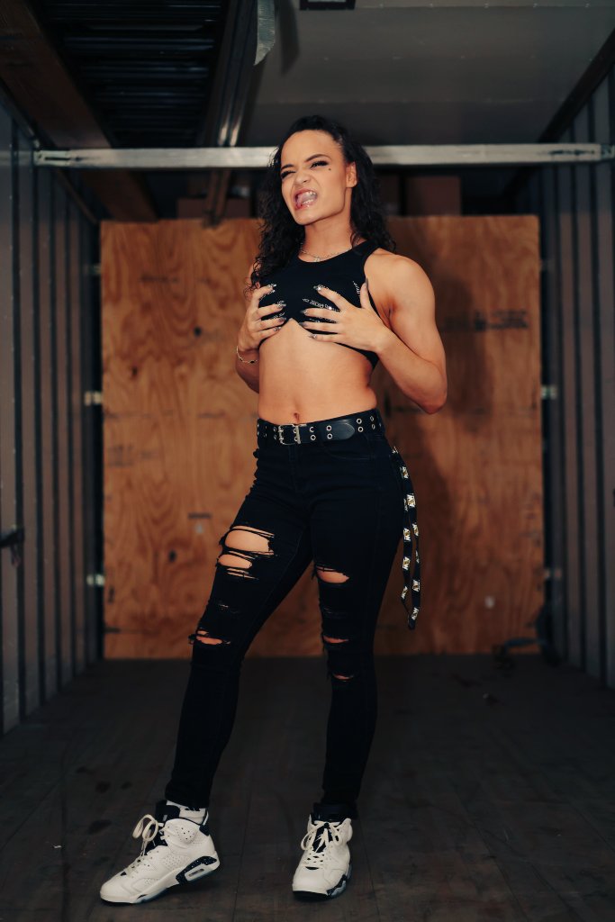 Robyn Renegade tweet media