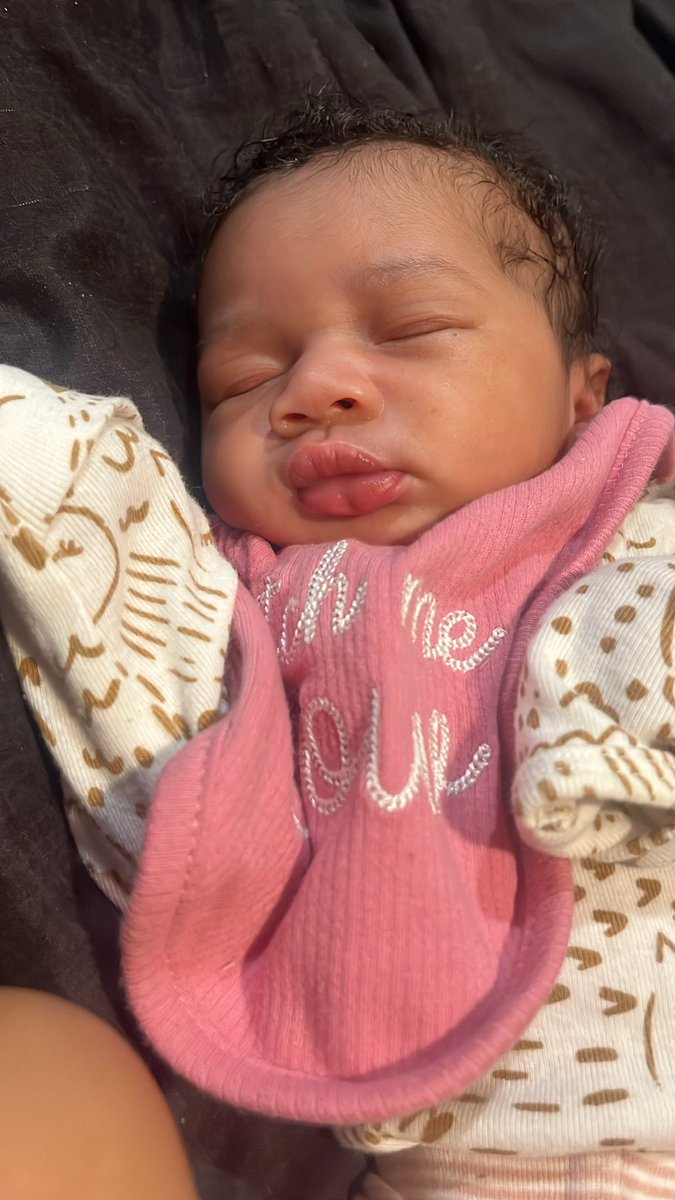 _LittleNaee's tweet image. My babygirl is beautiful 😍😍🔥