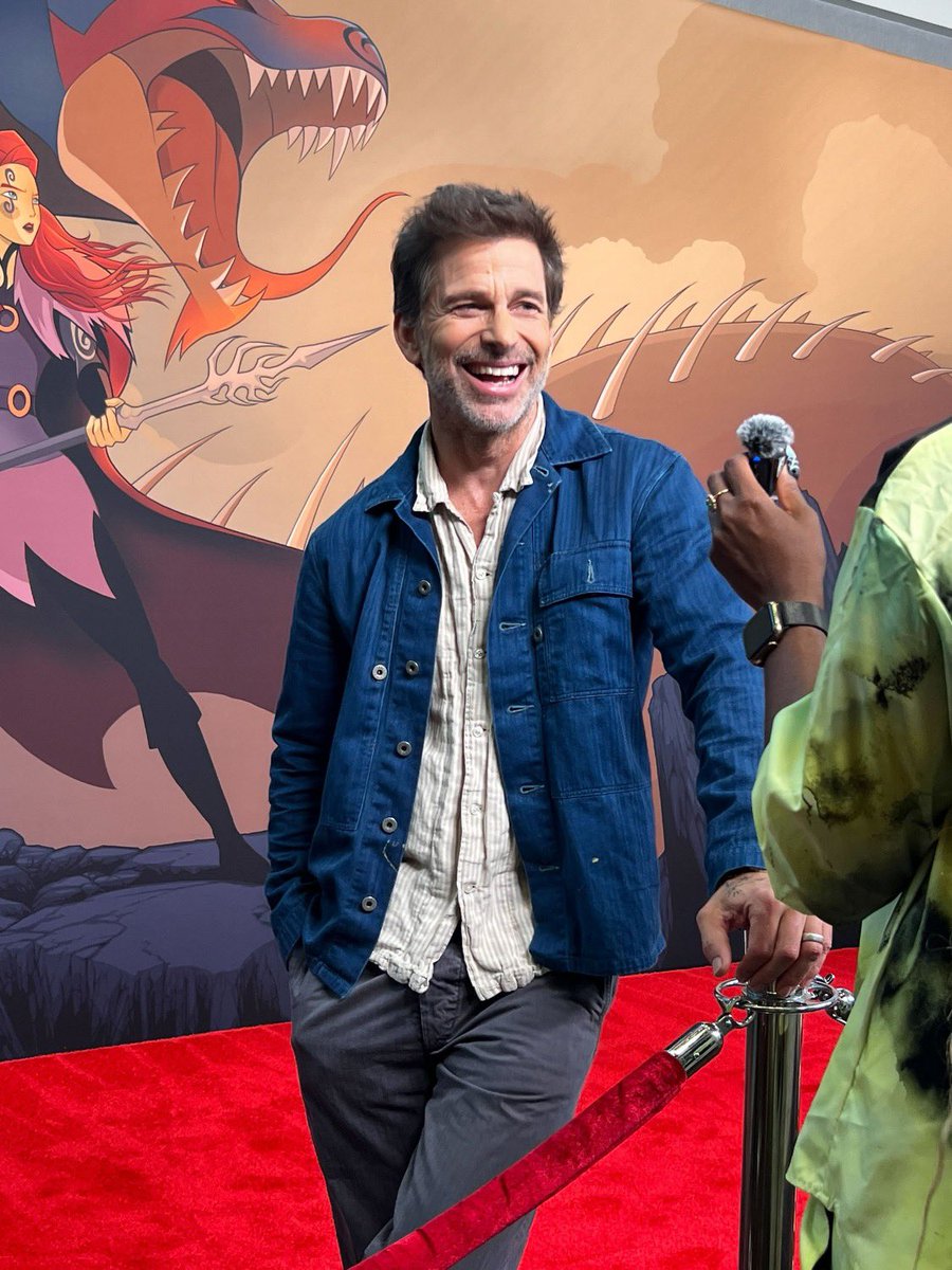 netflix's tweet image. Zack Snyder has arrived at #GeekedWeek! 

The LIVE showcase kicks off tomorrow at 5PM PT / 8PM ET!