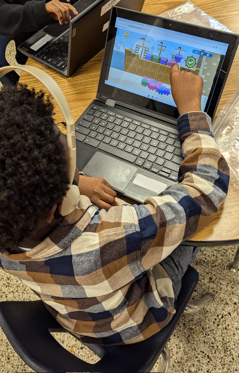 EZbeingGreene_'s tweet image. Congratulations to our Kindergartners, 1st Graders, 2nd Graders, and their teachers for showing tremendous progress in My Math Academy! A big thank you to @AgeofLearning and Shapey for visiting Lakeview!🐬💚 #PPSShines #DolphinPride #SwimToSuccess @LakeviewDolphin @WandaCalhoun13