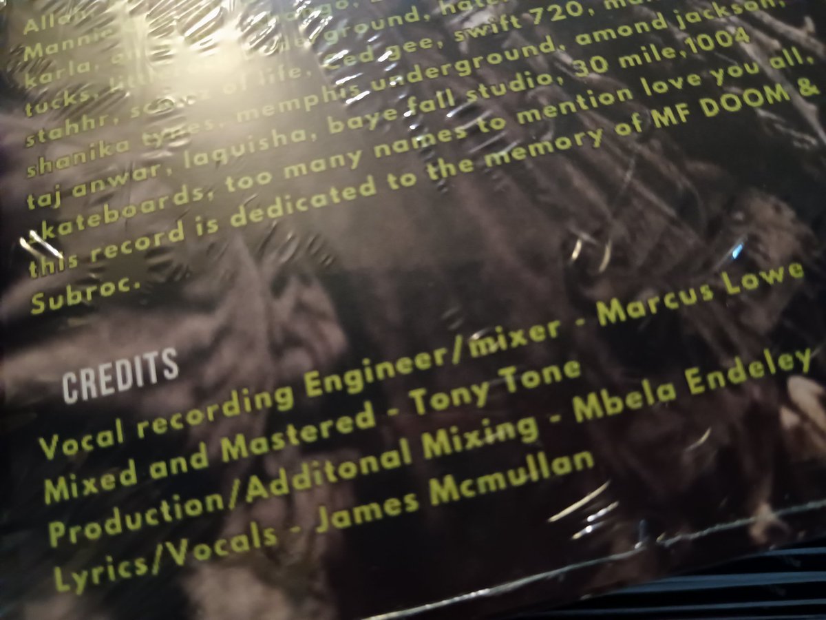 Get your copy of the 10" Abstract Illatron

#NewMusicAlert