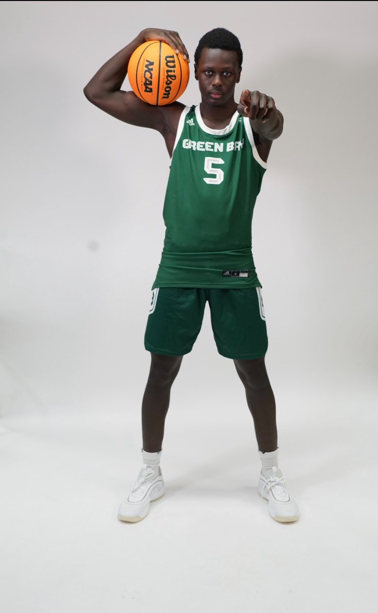 Thian Riak tweet media