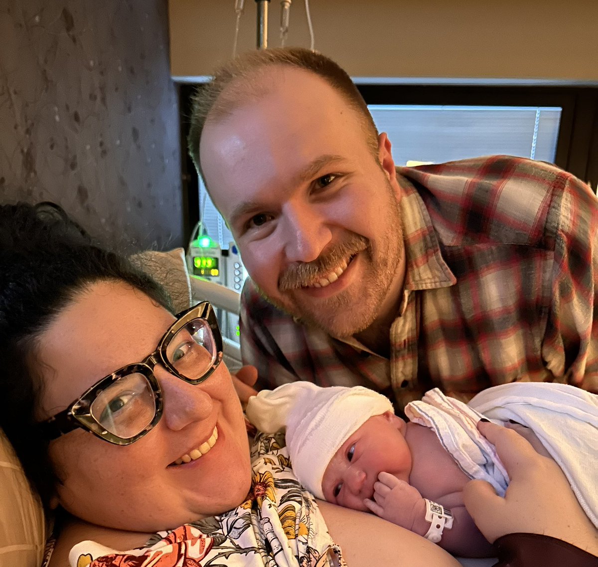 erin levine, playa tweet media