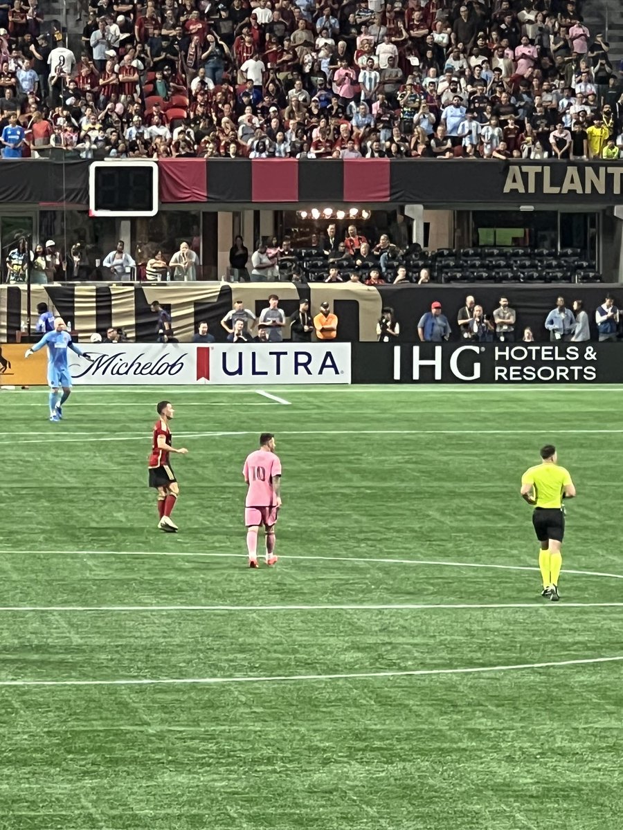 Hannah Banana tweet media