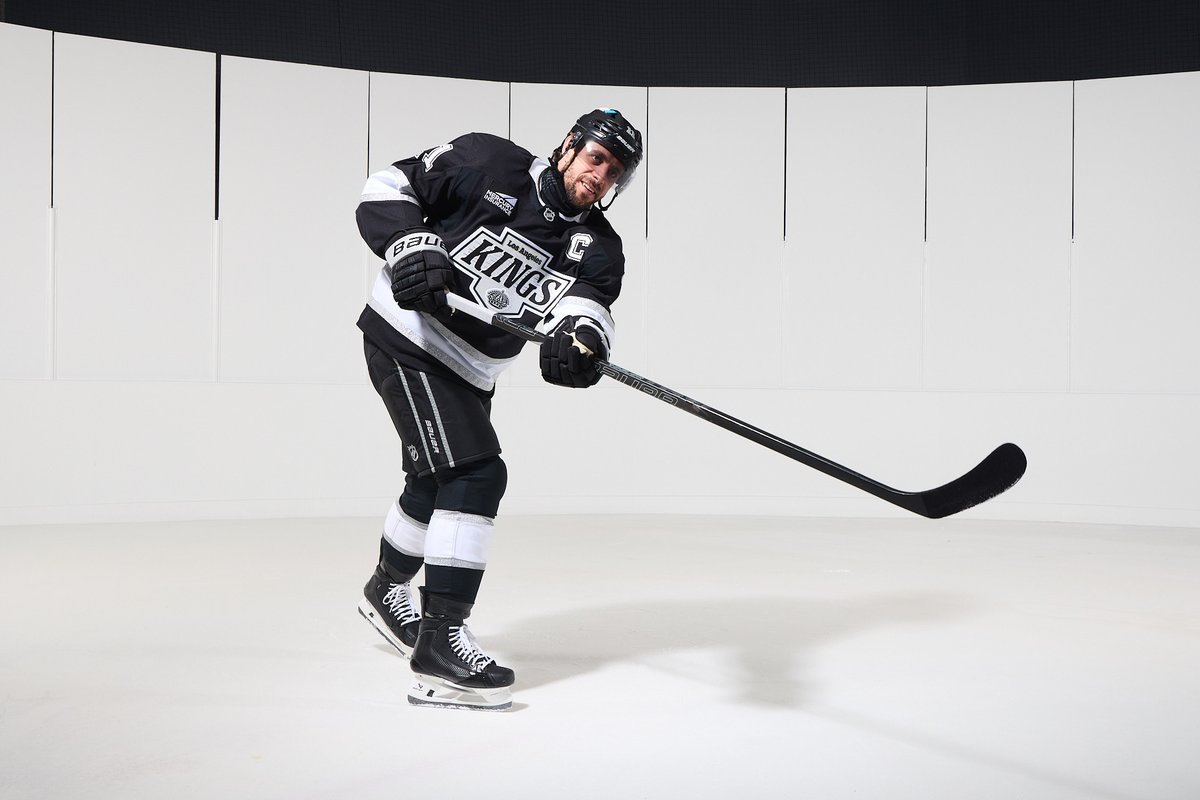 LAKings's tweet photo. so icy 🥶 https://t.co/8UscvAjltR