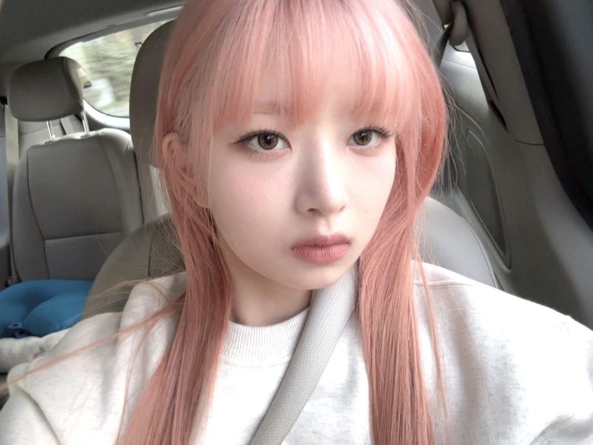 need pink hair rei to make a comeback 𝜗𝜚˚⋆