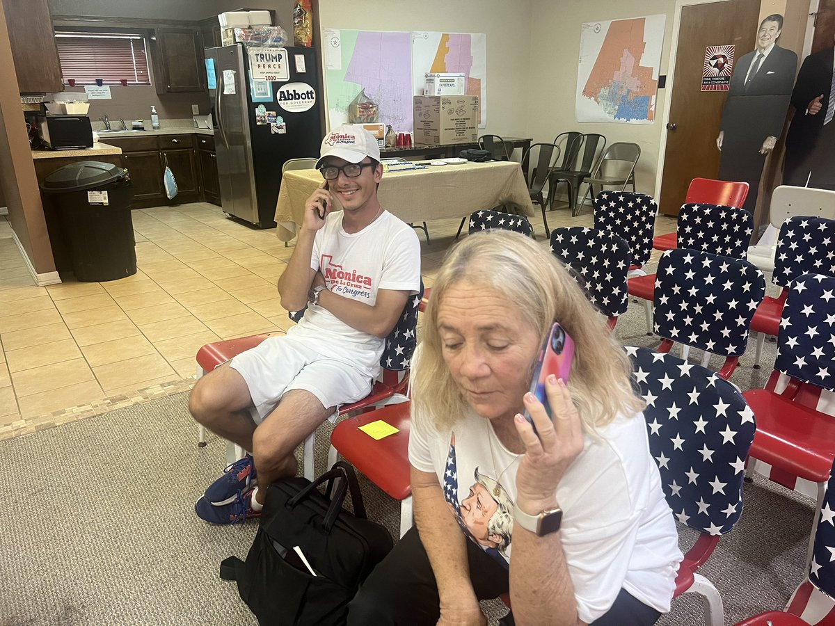 HidalgoCoGOP's tweet photo. Over 2500 calls made between @Jessica_CVA_TX @Saldana4jp @Princess4JP @monica4congress #TrumpForce @RealCruzCrew at our Wednesday #Operation #SaveAmerica  Phonebank! Thank you to everyone who joined in the fun! See you all Saturday for our Weekend of Action #RGV #VoteRight https://t.co/lU5zWwwaMO