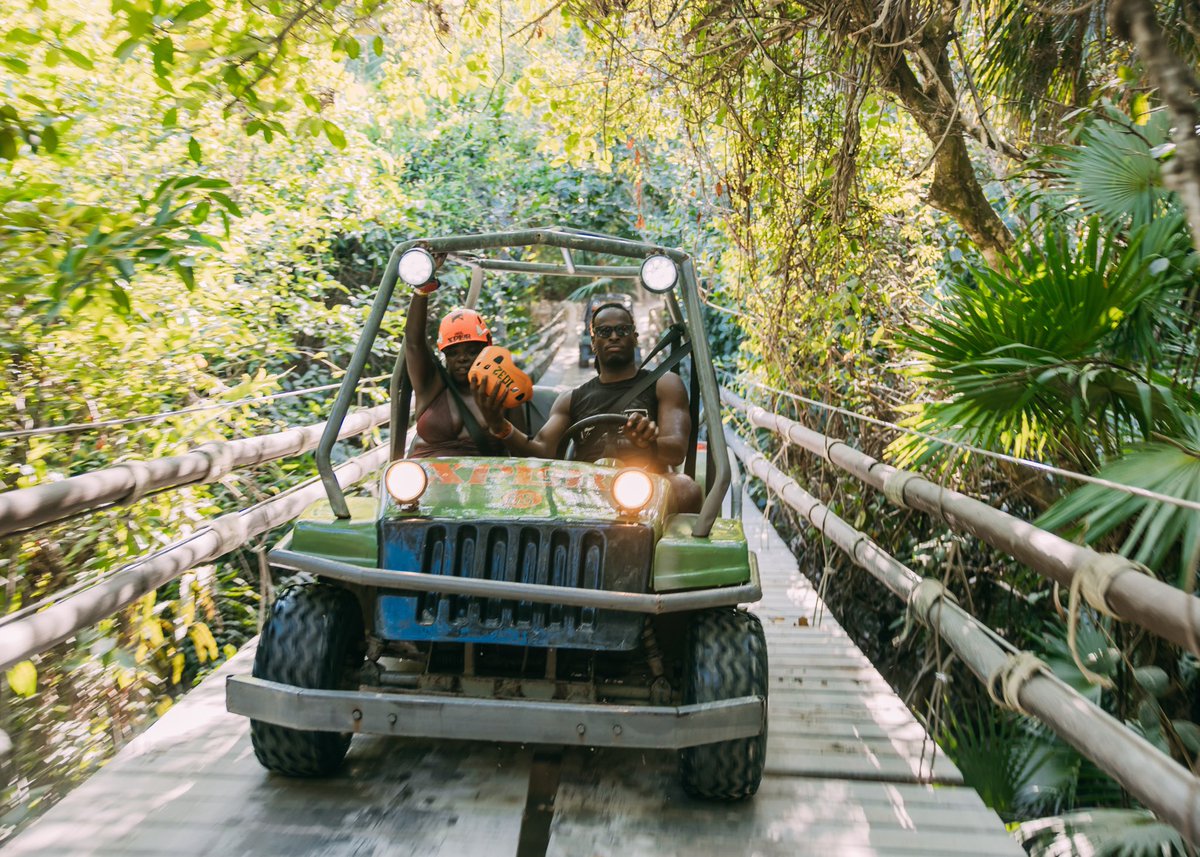 #Cancun &amp; #IslaMujeres photo dump! Had a great time visiting  <a href="/TheMexCaribbean/">Mexican Caribbean</a>, just wanted to share in case any of y’all need a little motivation booking your trip. 🌴✨
#TheSignatureParadise