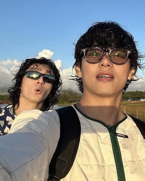 ૮꒰𐇵◜·◝꒱ა tweet media