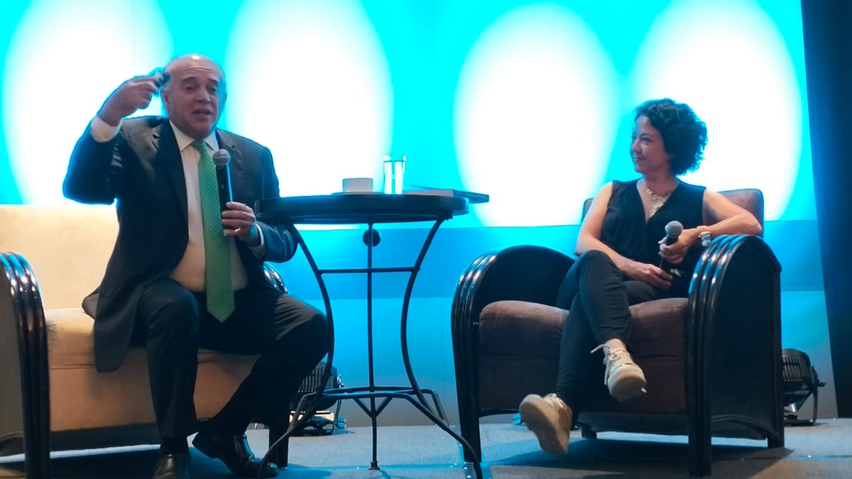 Presentación del Libro: Productos turísticos para el coleccionista de experiencias. "Tenemos que separar los atractivos turísticos, los servicios turísticos del Producto Turístico que es en tres palabras COMPRAR, VIVIR Y RECORDAR.
<a href="/EduardoYarto/">Eduardo Yarto</a>
<a href="/efectowow/">Mari Carmen Obregon "Charms"</a>