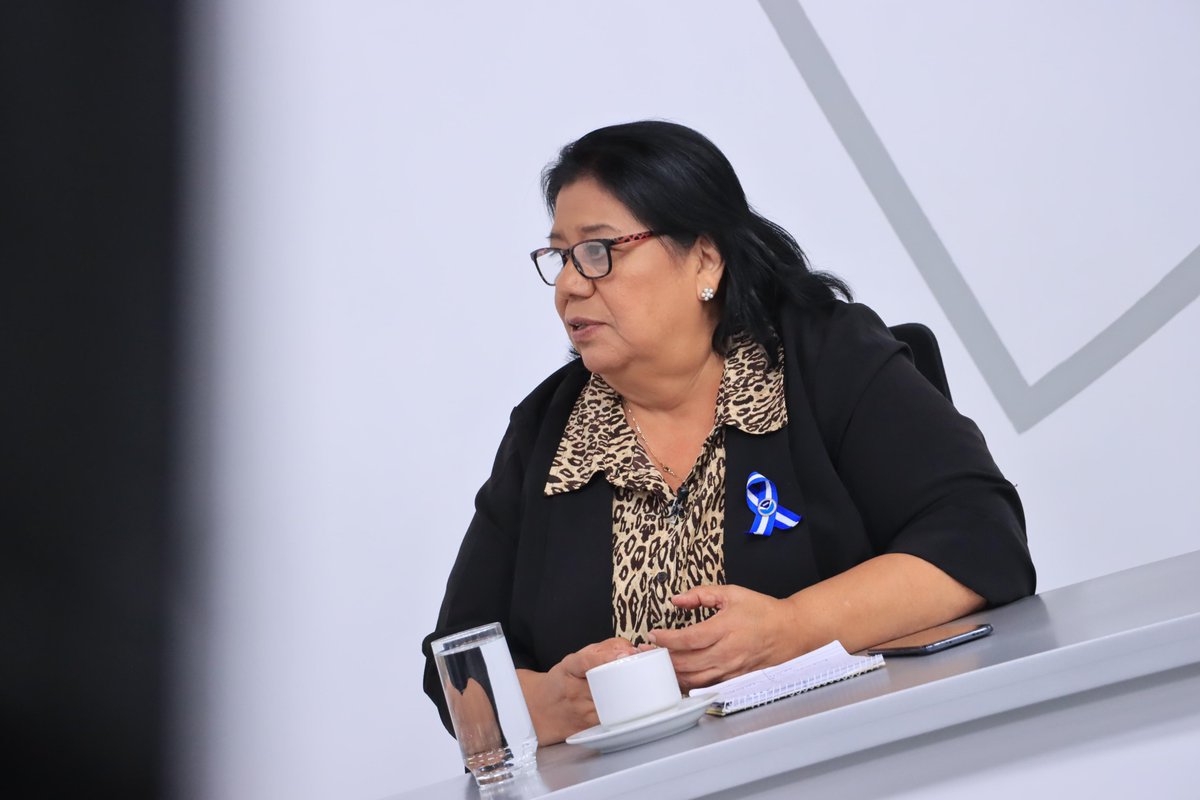 "Junio es el mes con el registro más alto de lluvia acumulada. Recordemos que en Apaneca se registraron 869 mm en un periodo muy corto", indica la especialista en meteorología, aeronáutica y marítima, <a href="/SandraYaniraSV/">Sandra Martínez 🌿</a>.