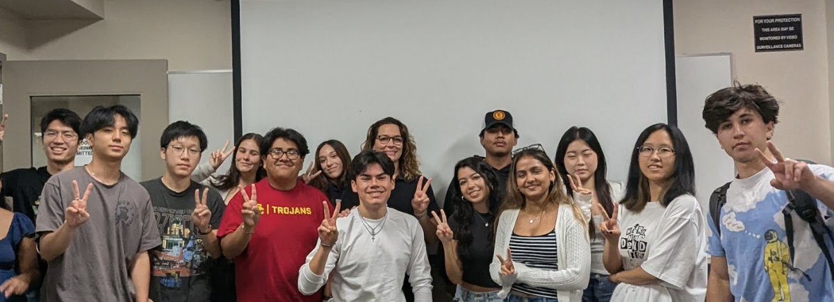 Guest lecturing on my favorite campus #USC for my favorite professor, Dr. Mora-Flores. #fighton <a href="/USCRossier/">USC Rossier</a> <a href="/USC/">USC</a>