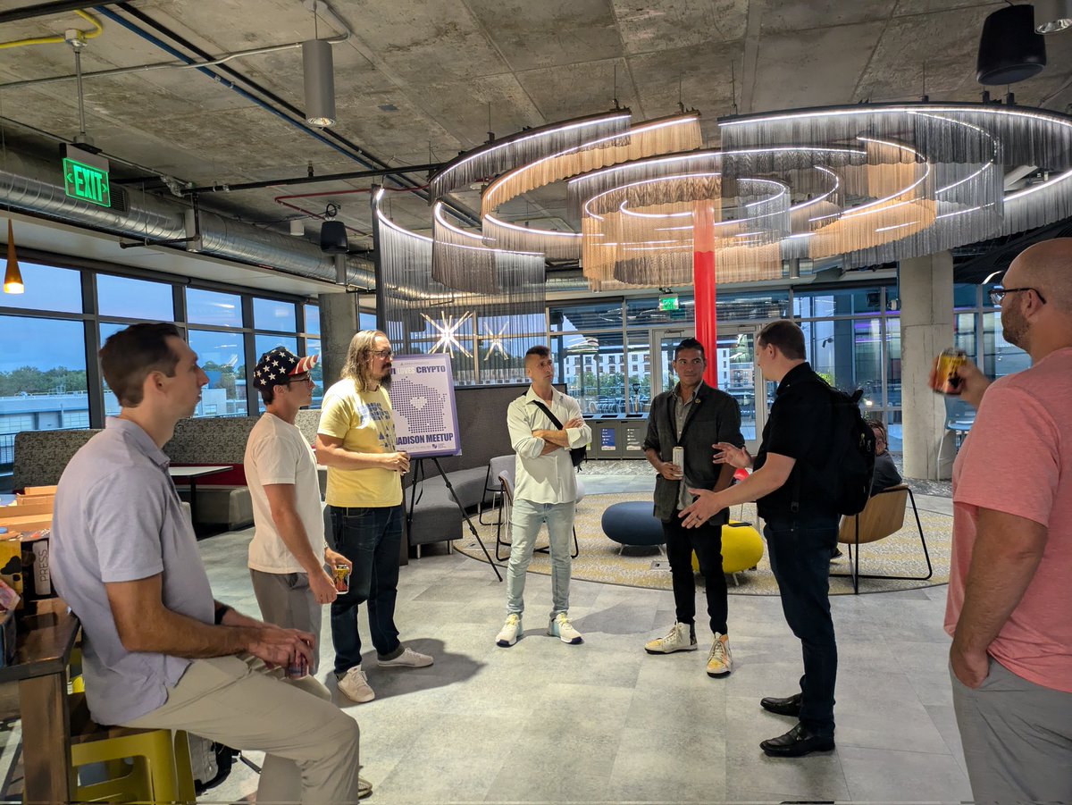 awen_online's tweet image. Tonight was a very successful Madison Crypto Meetup at @StartingBlockM thanks to @standwithcrypto 🪄✨

Madison is Wisconsin's Capitol and is the place where state legislation will be affected. It's a very strategic place for the future of Wisconsin crypto policy. ⚖️

It turns…