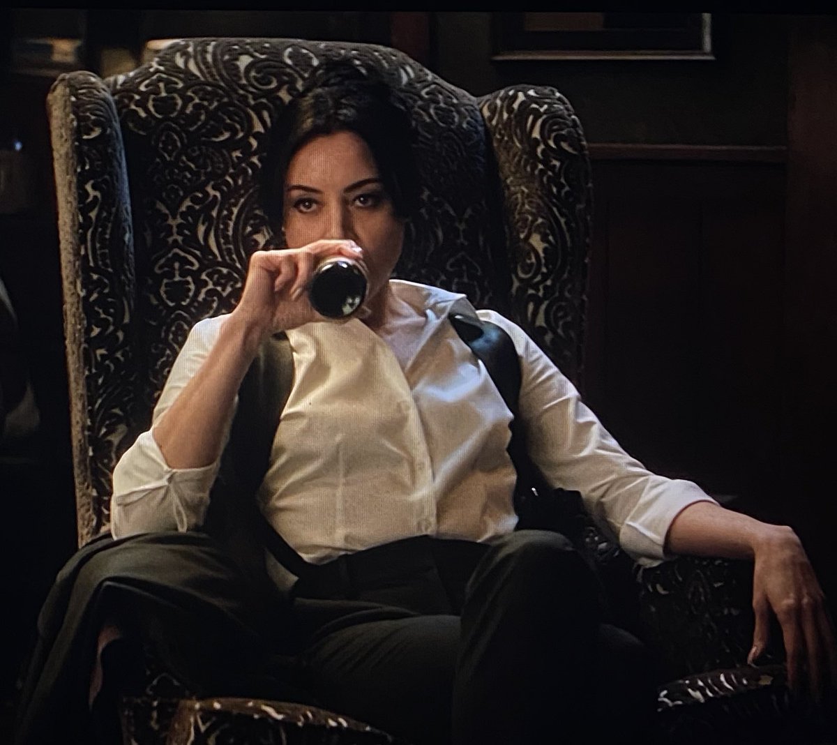 h4rkness_'s tweet photo. “That’s not why I came over.” = ✂️✂️✂️

#AgathaAllAlong https://t.co/Q95kmRyYzP