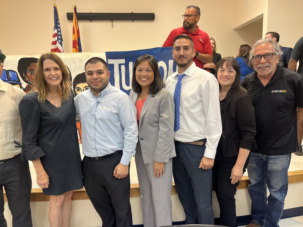 Great to have <a href="/ActSecJulieSu/">Acting Secretary Julie Su</a> in #Tucson today to hear stories of workers impacted by extreme heat. Thanks for your advocacy and action! And thanks to <a href="/TucsonRomero/">Regina Romero</a> and @SupGrijalva for hosting. 👏🏼👏🏼👏🏼💪🏼✊🏽
