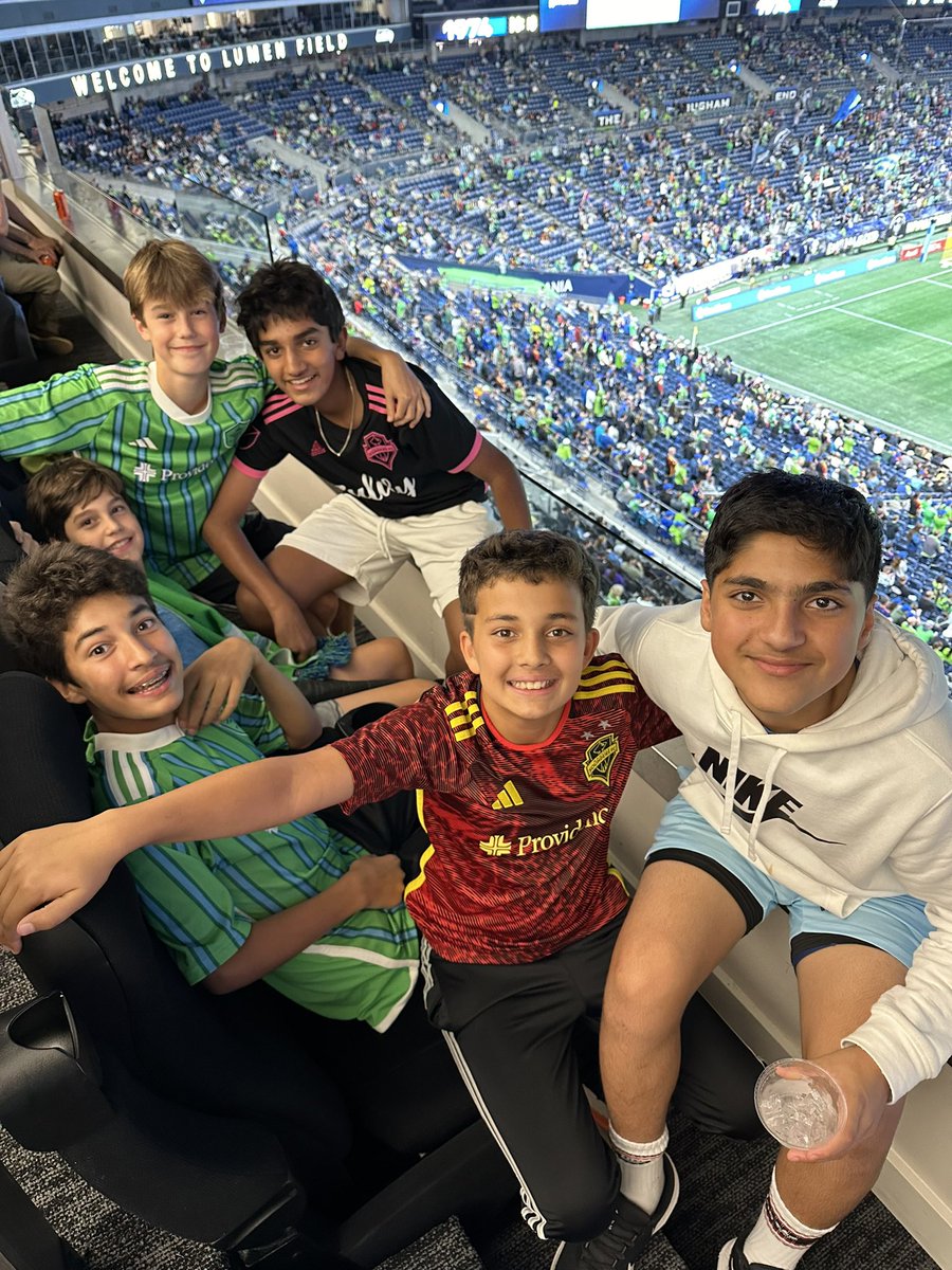 teambheem's tweet photo. #Soundersmatchday https://t.co/9pDfDNftkA