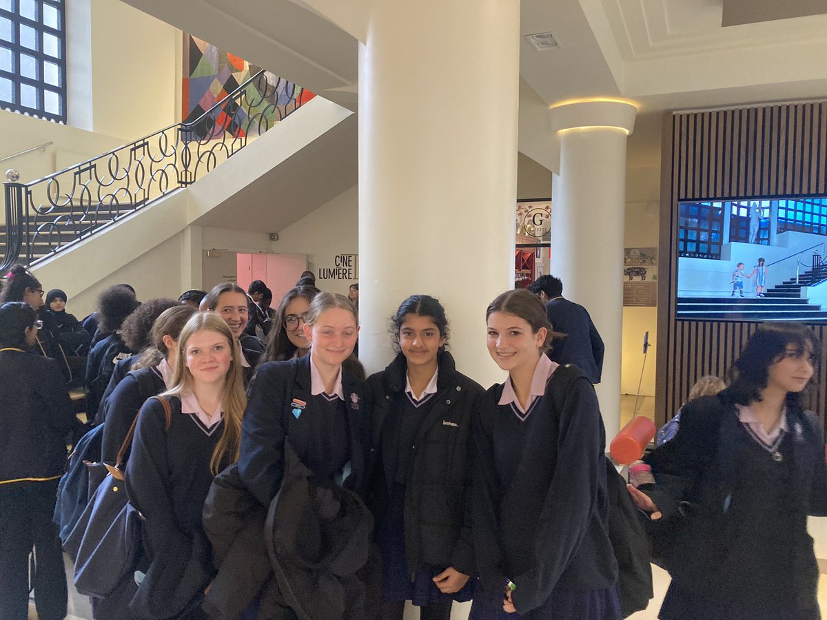 RMSLanguages's tweet image. Our Year 10 French students enjoyed a workshop and film at the Institut français in South Kensington today: Les aventures extraordinaries d’Adèle Blanc-Sec directed by Luc Besson in 2010 and adapted from a 1970’s comic by Jacques Tardi. Divertissant et loufoque!