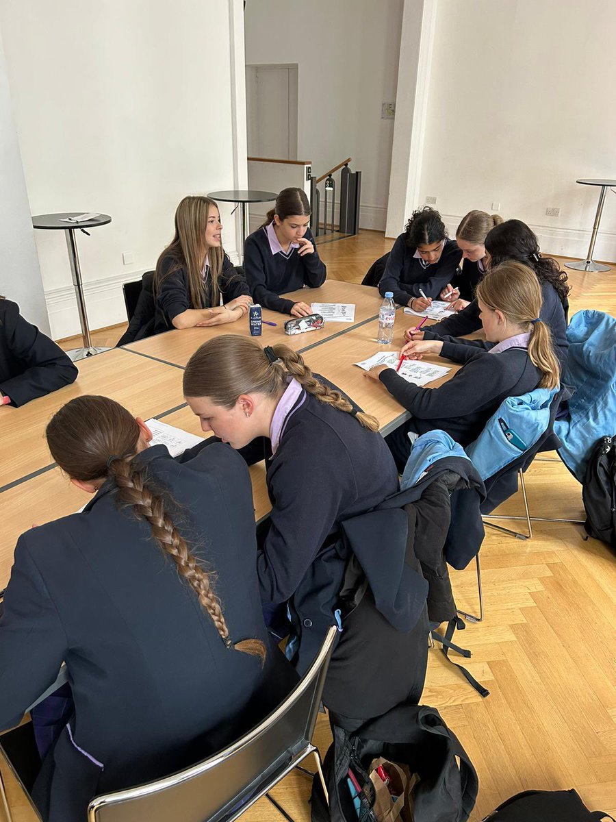 RMSLanguages's tweet image. Our Year 10 French students enjoyed a workshop and film at the Institut français in South Kensington today: Les aventures extraordinaries d’Adèle Blanc-Sec directed by Luc Besson in 2010 and adapted from a 1970’s comic by Jacques Tardi. Divertissant et loufoque!