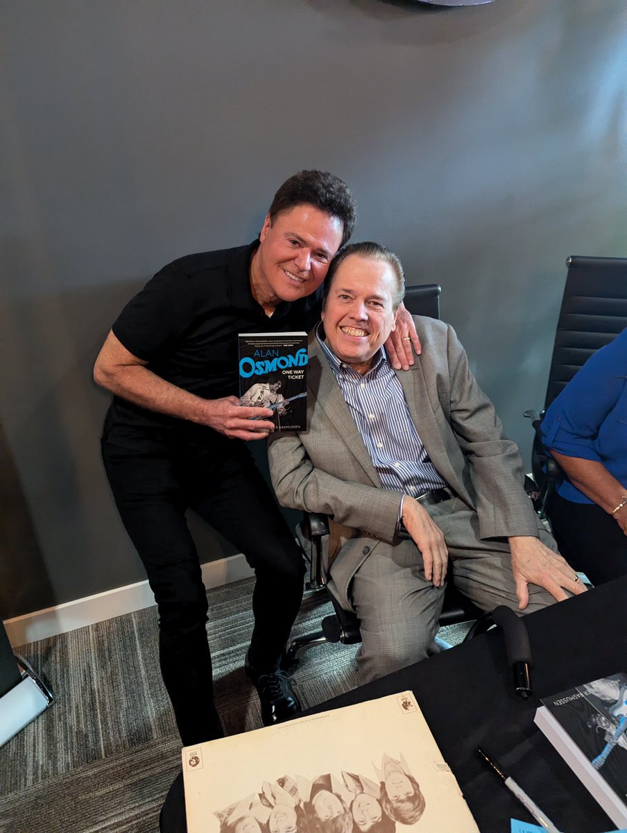 Donny Osmond (@donnyosmond) on Twitter photo It was great seeing my brother, <a href="/GetNoiZ/">Alan Osmond - thefamily.com</a> at his book signing last Saturday. Alan was the leader of our band... and what a great leader he was. Despite dealing with MS, he's still motivated to accomplish things in his life. He's such an inspiration to me. ❤️
#DonnyOsmonds It was great seeing my brother, <a href="/GetNoiZ/">Alan Osmond - thefamily.com</a> at his book signing last Saturday. Alan was the leader of our band... and what a great leader he was. Despite dealing with MS, he's still motivated to accomplish things in his life. He's such an inspiration to me. ❤️
#DonnyOsmonds
