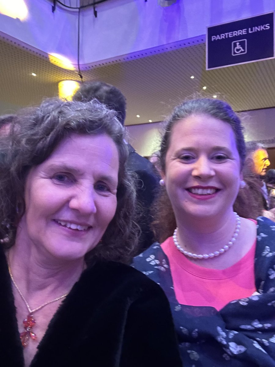 Barbara Schaffner (@baschaffner) on Twitter photo Wir feiern Jubiläum!
20 Jahre #ZFF und <a href="/glpzh/">Grünliberale Kanton Zürich</a>
Mit <a href="/CStunzi/">Christa Stünzi</a> Wir feiern Jubiläum!
20 Jahre #ZFF und <a href="/glpzh/">Grünliberale Kanton Zürich</a>
Mit <a href="/CStunzi/">Christa Stünzi</a>