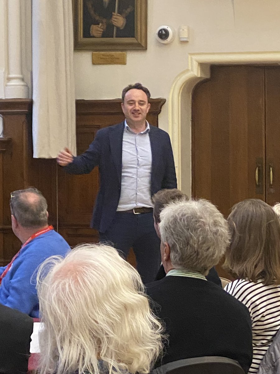 Delighted to welcome <a href="/DannyVet/">Danny Chambers MP 🔸🩺</a> to our climate conference with councillors from <a href="/hantsconnect/">Hampshire County Council</a> , <a href="/WinchesterCity/">Winchester City Council</a> and parishes to discuss ways to work together on climate, biodiversity and land use.