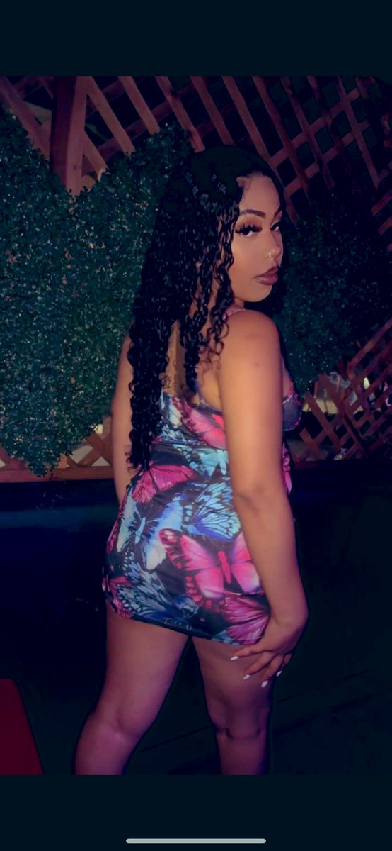 Your Favorite #FinDom Goddess ✨😍 Last Page Got Deleted At 30K Help Me Get My Followers Back ‼️‼️ Tribute For My Personal Socials 🙃

#findom #fandom #goddess