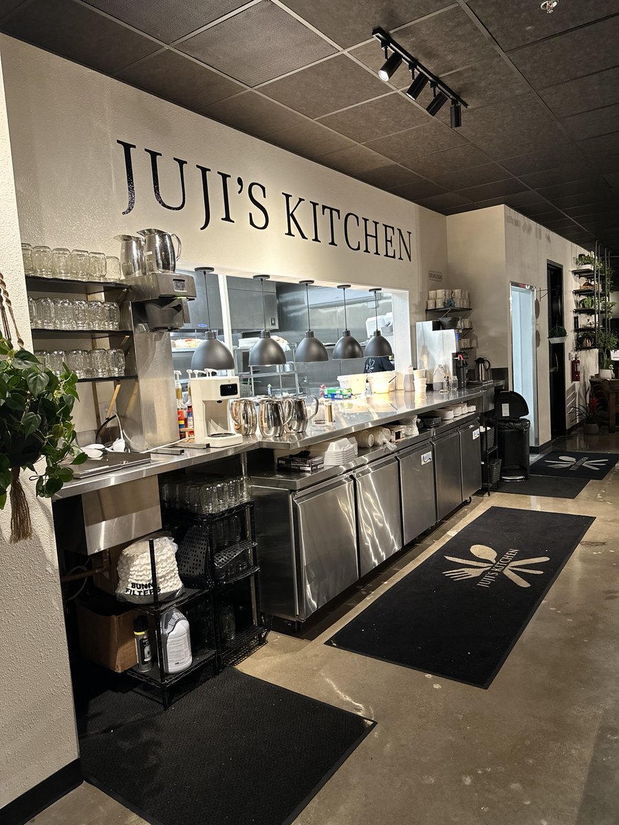 OPREX Construction is proud to have recently completed Juji's Kitchen in Midland, TX! Stop by and check it out! @jujis_kitchen

#oprexconstruction #jujiskitchen
