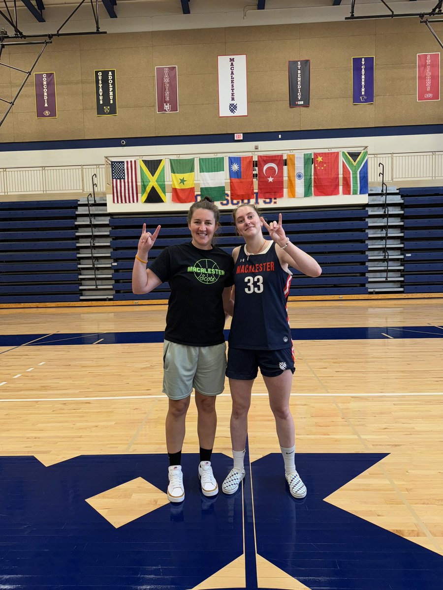 Ella DeYoung tweet media