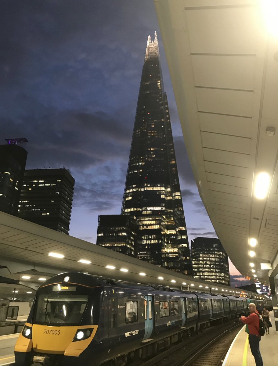 TimCooperman's tweet image. Seems as London Bridge is trending - waiting for my commute home from platform 5....