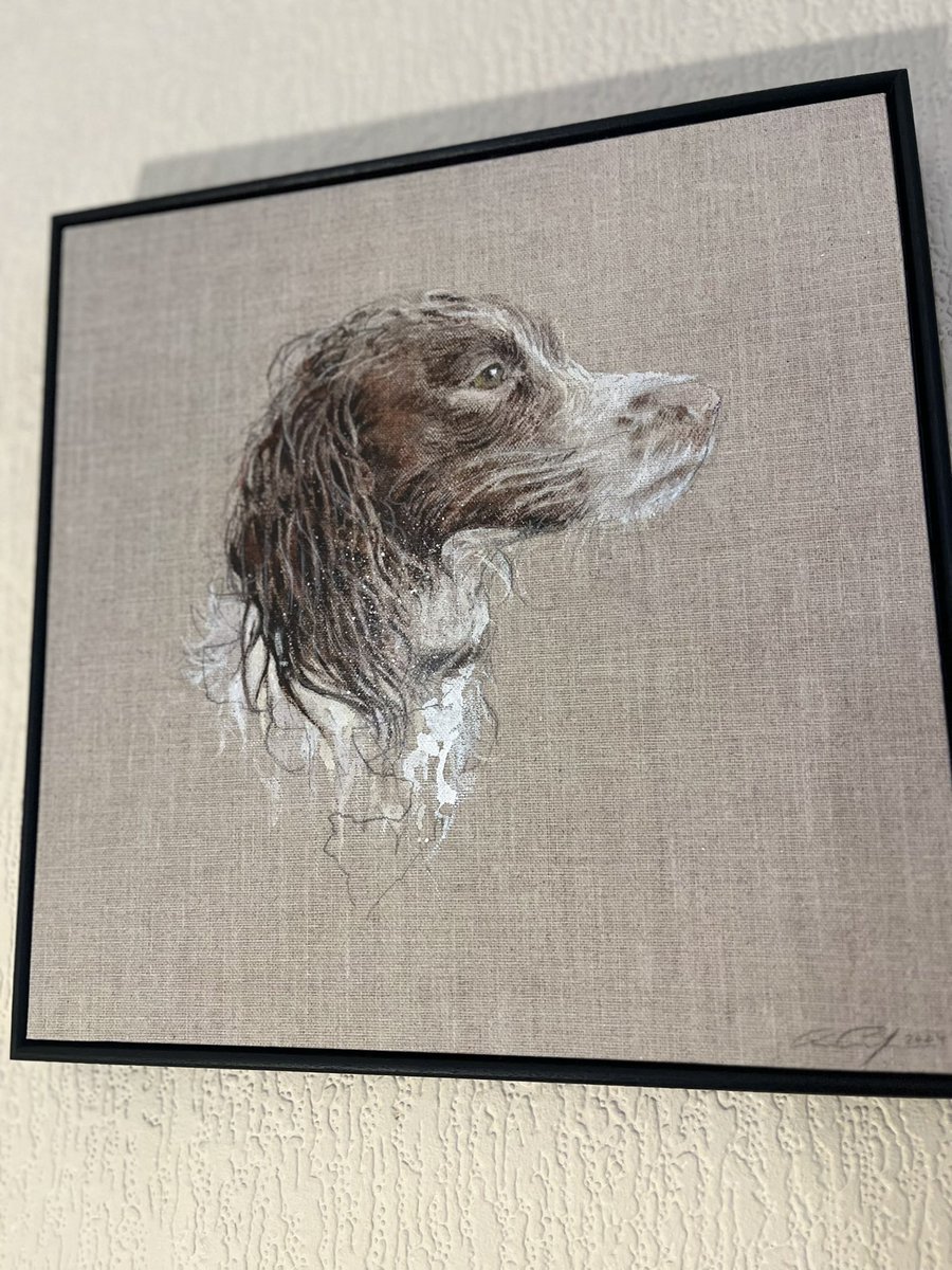 smarshcollings's tweet image. Absolutely incredible painting of my Ellie arrived, courtesy of artist @carnegriffiths &amp;amp; my longest standing friends, Battle Axes, @GriffithsClaire &amp;amp; @fire_lizard 
I can smell her wet fur, it’s so real.
Miss you every day, baby girl. Thank you, Claire, Carne, &amp;amp; Laura 💖💖💖