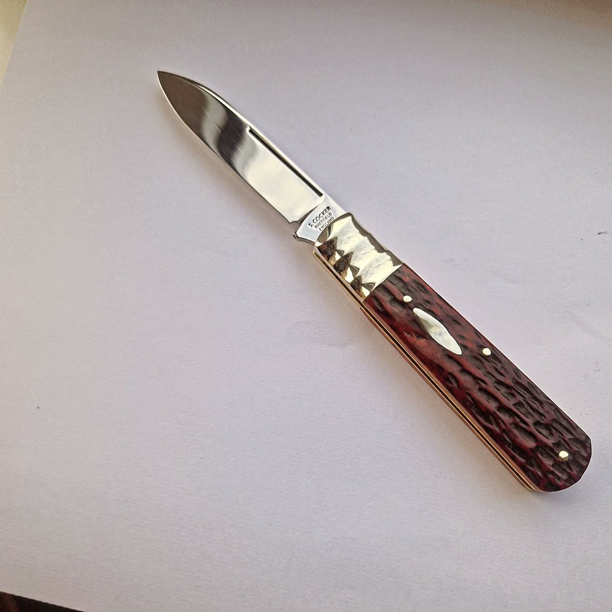 Sheffield_Made's tweet photo. 1 piece Barlow with Forged 3 hollow nickel silver bolsters jigged bone scales stainless steel mirror polished. #handmadegift #handmade #Heritage #heritagecrafts #metalwork #crafts #craft https://t.co/nCopU8ua8J