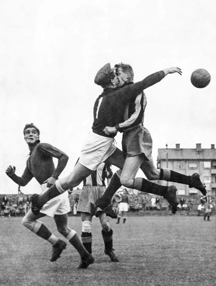 Unexpected collision at a soccer match. Sweden
1952