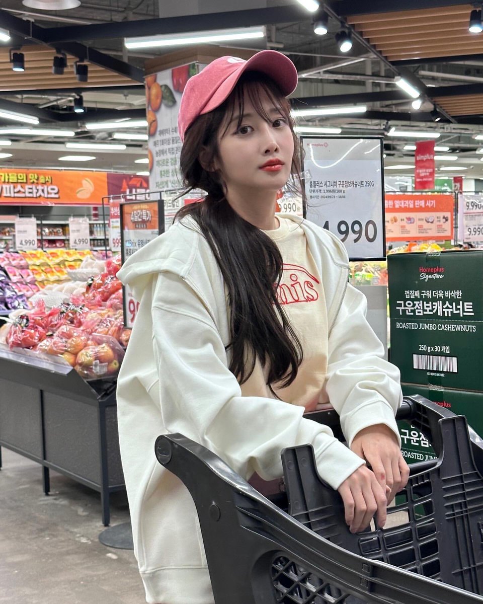 YJA_0521's tweet photo. 241004 쟤스타그램 #유지애 

🛒

https://t.co/Q5XuoypZuv https://t.co/SFCRbHsxDC