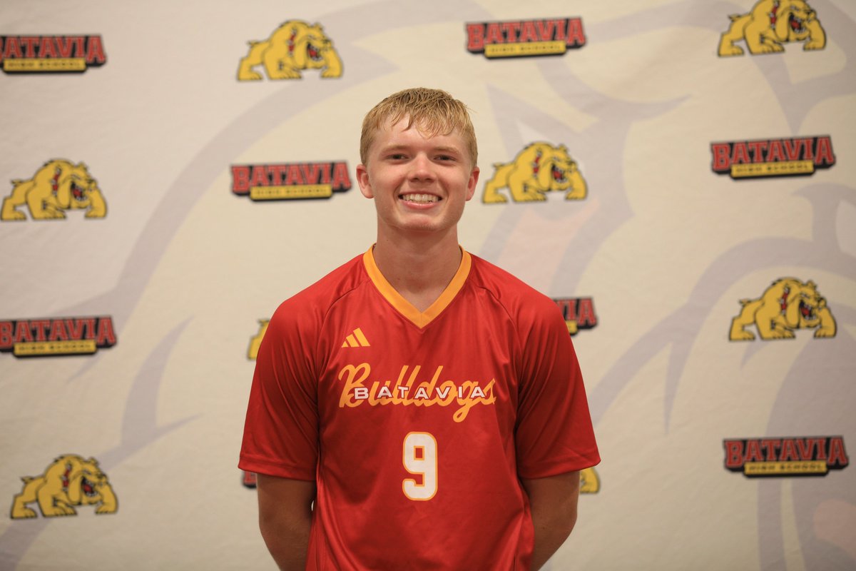 #9 Matthew Vrba
Position: Defender
Favorite Soccer Memory: Winning our playoff game against Yorkville in PK's last year
Superstition: Listen to music before a game to get hyped 
Favorite Song: Delirious
Favorite Show: Suits
Plans After BHS: 4 Year College to major in Engineering