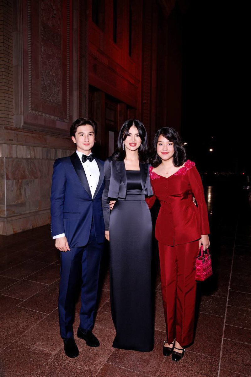 Seks bokira porno tomosha