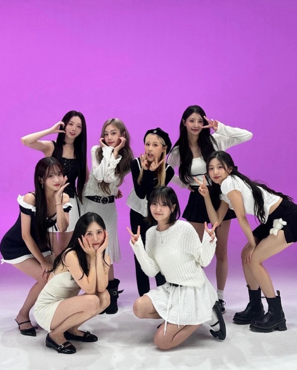 YJA_0521's tweet photo. 241003 쟤스타그램 #유지애 

🖤💖🤍

https://t.co/wMttzKg6LQ https://t.co/d3ni7jZDh0
